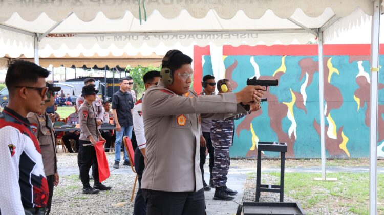 Ikuti Ekshibisi Menembak Forkopimda Se-Kaltara, Kapolda Sabet Juara 1