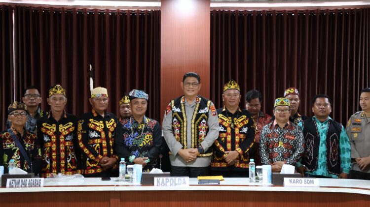 Kapolda Kaltara Terima Audiensi Dewan Adat Dayak Agabag, Perkuat Sinergi Jaga Perbatasan