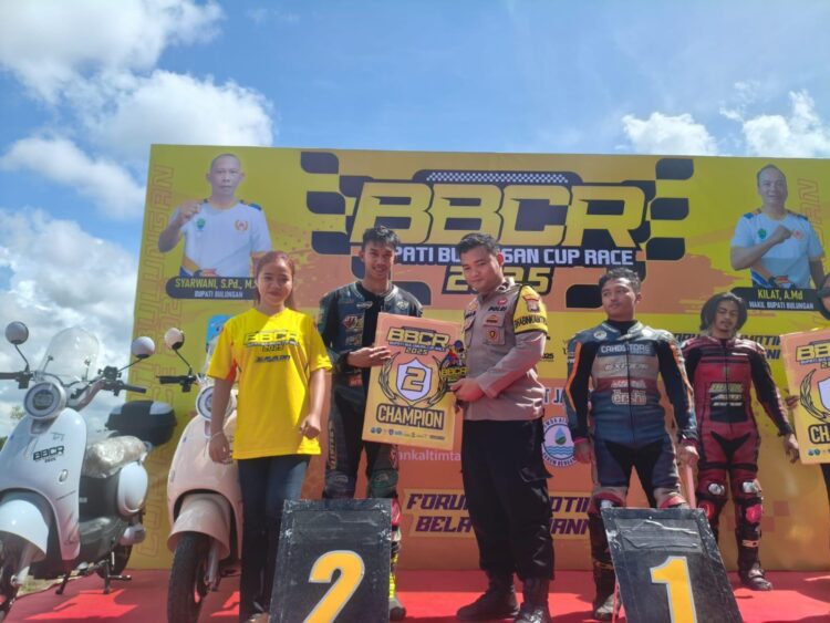 Personel Ditlantas Polda Kaltara Berhasil Meraih Juara 2 Pada Ajang Bupati Bulungan Cup Race 2025