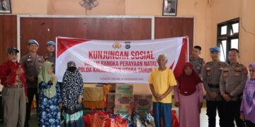 Wujud Kepedulian Polri, Personel Polda Kaltara Kunjungi Panti Sosial Tresna Werdha Rahayu