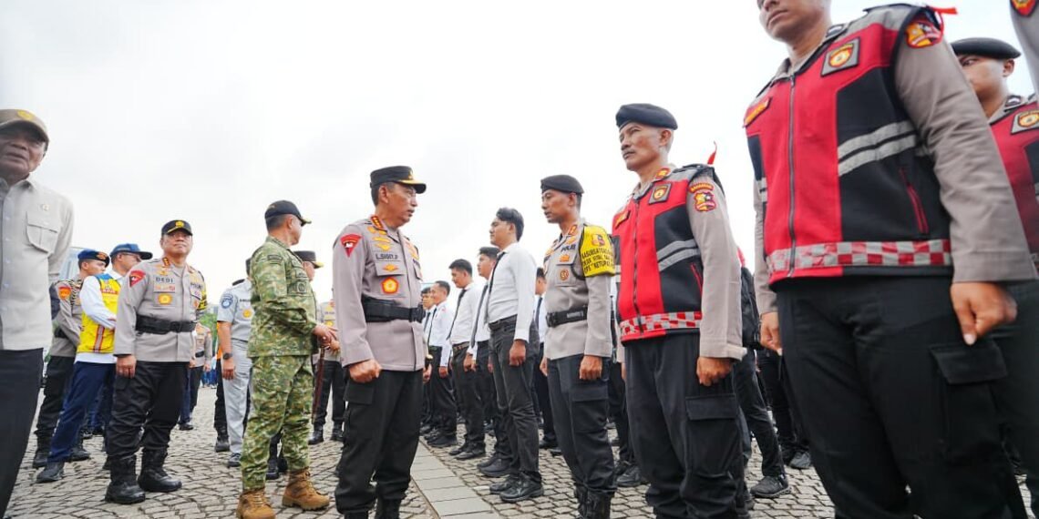 Pimpin Apel Operasi ketupat, Kapolri Instruksikan Jajaran Wujudkan Mudik Aman-Keluarga Bahagia