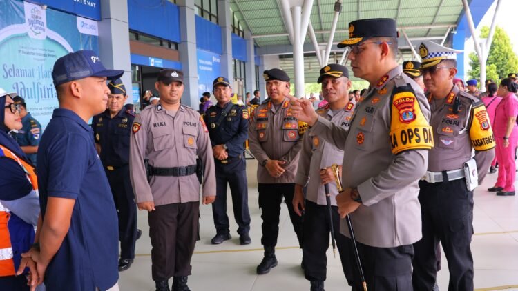 Pastikan Kesiapan Personel, Kapolda Kaltara Tinjau Posko Operasi Ketupat di Perbatasan