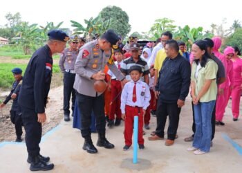 Viral Harapan Anak Sekolah, Kapolda Kaltara Wujudkan Jembatan Permanen di Sungai Cahaya Baru Tarakan