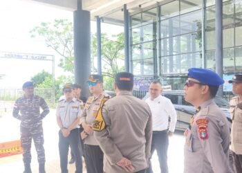 Cek Pengamanan dan Arus Mudik, Kapolres Tarakan Kunjungi Pos Pelayanan Pelabuhan Ferry Juata