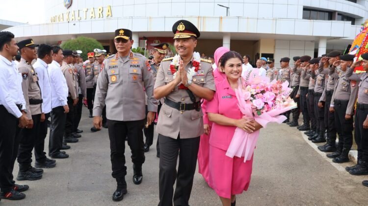 Polda Kaltara Gelar Kenal Pamit Sekaligus Pelepasan Irjen Pol. Andries Hermanto dan Ibu Ny. Angela Mayasari Andries