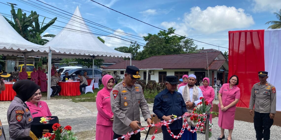 Korban Kebakaran Aspol Terima Program Bedah Rumah Presisi dan Bantuan Tali Asih Dari Kapolda Kaltara