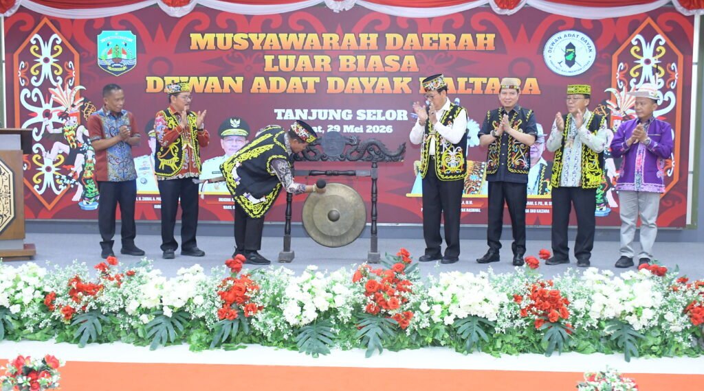 Gubernur Buka Musdalub DAD, Perkuat Persatuan dan Peran Adat dalam Pembangunan