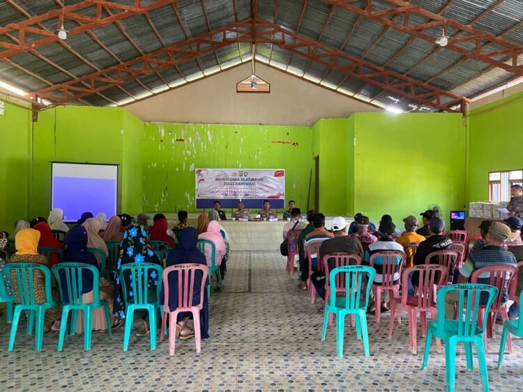 Ditbinmas Polda Kaltara Pererat Silaturahmi Lewat Program “Teras Kamtibmas” di Desa Apung