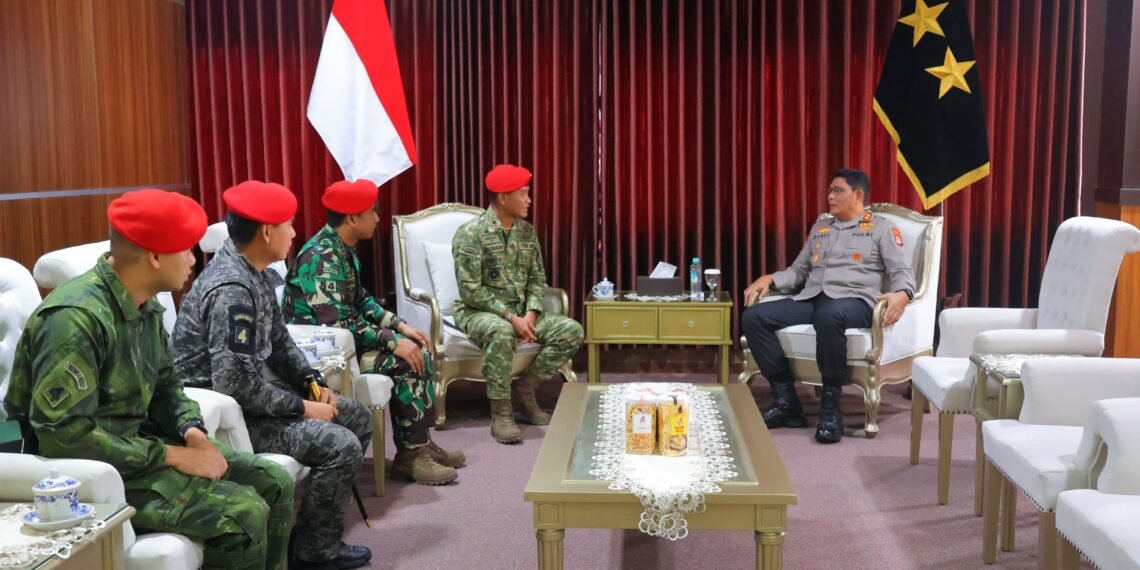 Perkuat Sinergitas di Bumi Benuanta, Kapolda Kaltara Terima Kunjungan Dan-Grup 4 Kopassus