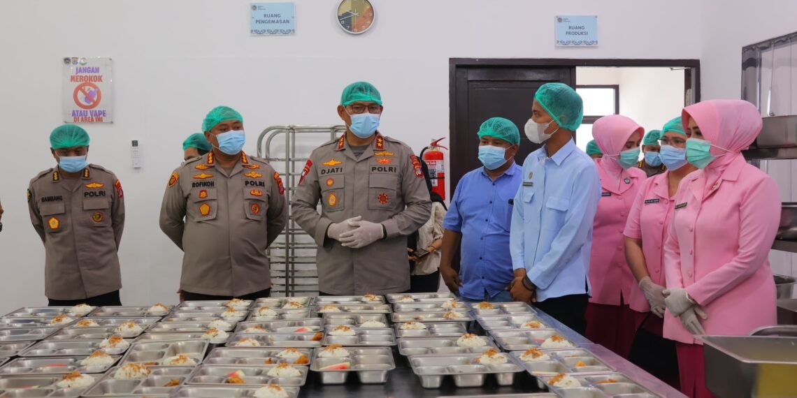 Kapolda Kaltara Tinjau SPP dan Pendistribusian Program Makan Bergizi Gratis