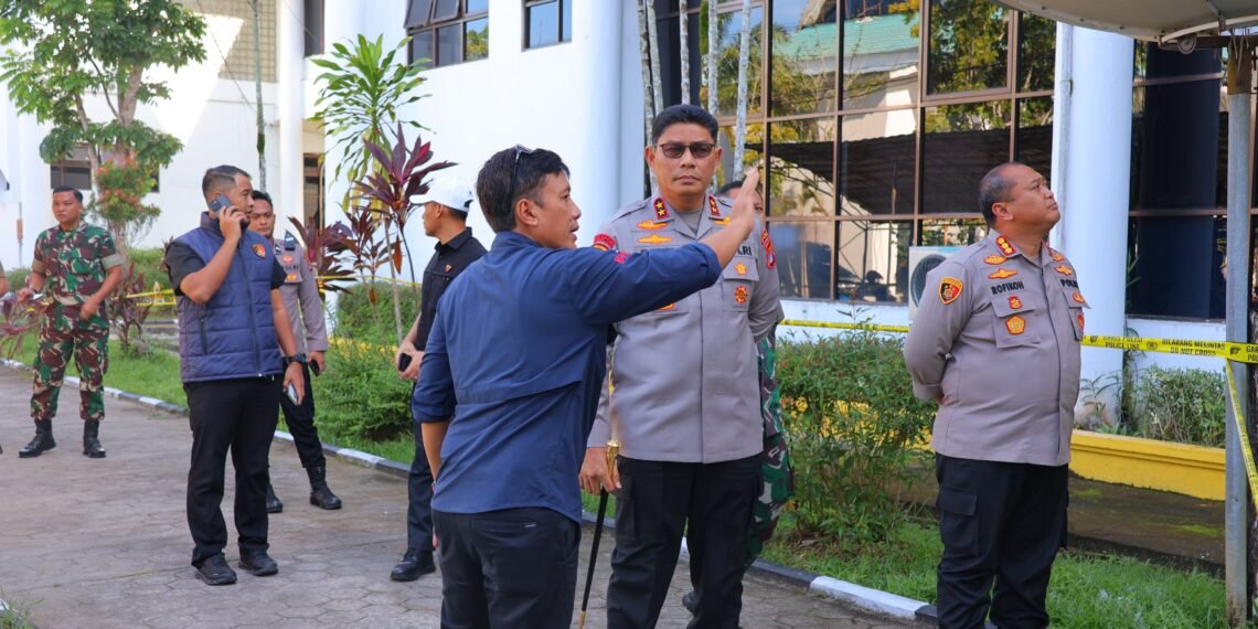 Terjunkan Tim Labfor,  Kapolda Kaltara Tinjau Langsung Kantor Bupati Yang Tebakar