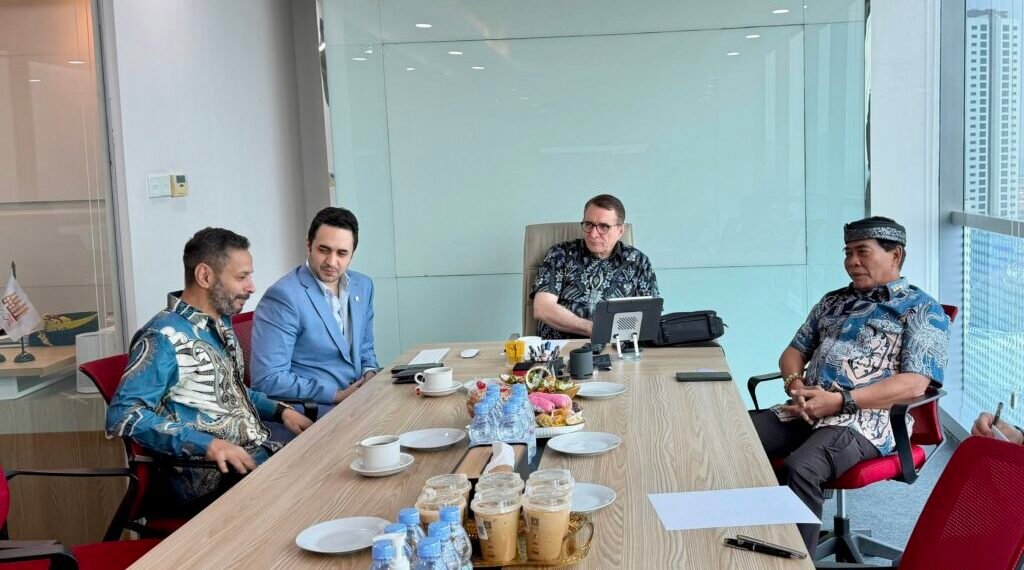 Gubernur dan Nikoil Group Jajaki Investasi Infrastruktur dan Hilirisasi Industri