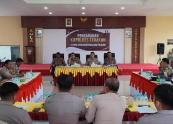 Dihadapan Bhabinkamtibmas dan Polisi RW, Kapolres Tarakan Tekankan Pelayanan Masyarakat dan Sosialisasi Cal Center 110 Polri