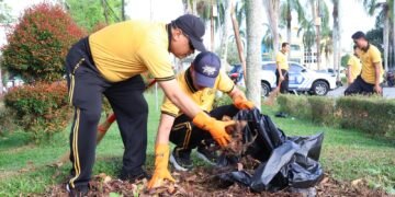 Sambut Hari Bhayangkara ke-80, Kapolda Kaltara Pimpin Langsung Aksi Bersih-Bersih di Pasar Induk