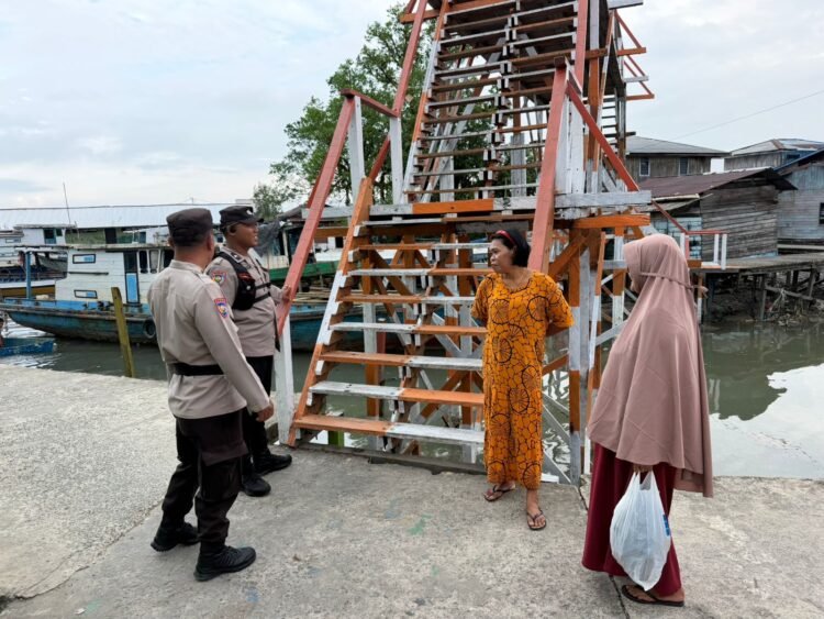 Sat Binmas Polres Tarakan Intensifkan Patroli Kampung Bebas dari Narkoba di Kelurahan Selumit Pantai