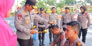 Kapolda Kaltara Pimpin Upacara Kenaikan Pangkat Personel, Ini Adalah Amanah dan Bentuk Penghargaan