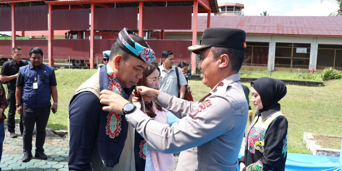 Wakapolda Kaltara Sambut Kedatangan Kapolda Baru di Bandara Juwata Tarakan