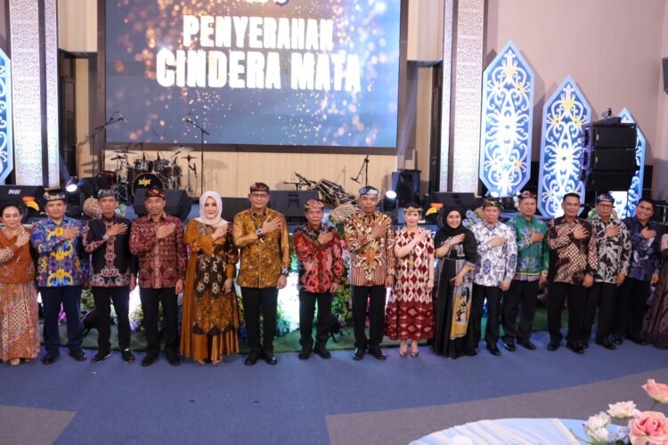 Penuh Kehangatan, Kenal Pamit Kapolda Kaltara dari Irjen Pol. Djati Wiyoto Abadhy ke Irjen Pol. Agus Wijayanto