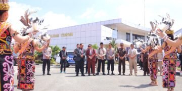 Kapolda dan Wakapolda Kompak Sambut Rombongan Komisi III DPR RI di Mapolda Kaltara