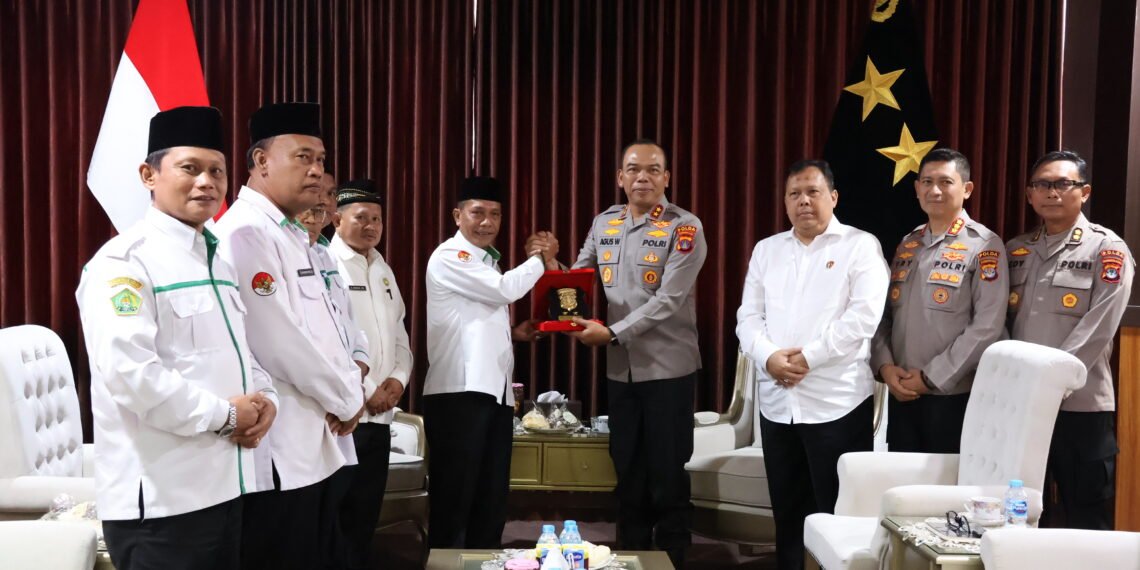 Bersinergi Jaga Kerukunan Umat Beragama, Kapolda Terima Silaturahmi Kakanwil Kemenag Provinsi Kaltara
