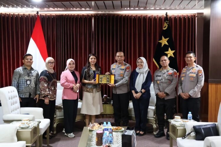 Perkuat Hubungan Kelembagaan, Kapolda Kaltara Disambangi Bank Mandiri Region IX Kalimantan