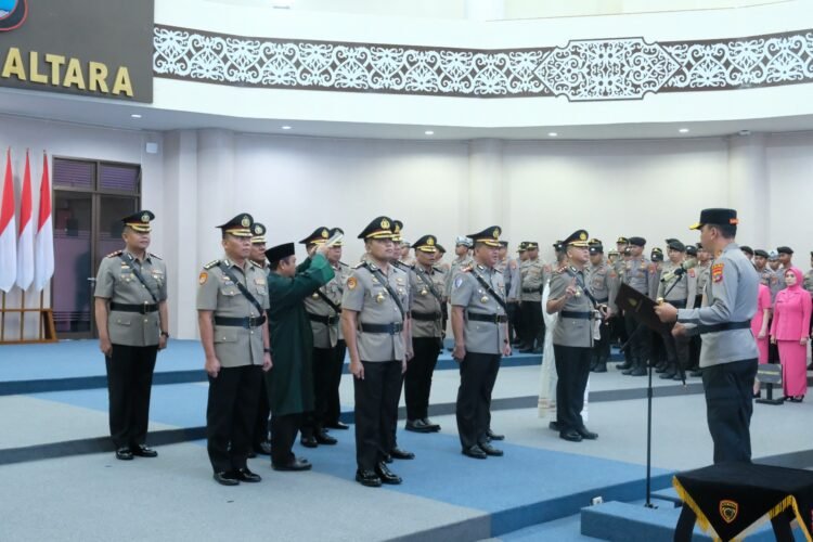 Kapolda Kaltara Pimpin Upacara Serah Terima Jabatan Pejabat Utama dan Kapolres Jajaran