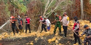 Kapolres Tarakan Tinjau Titik Api Material Batu Bara di Jalan Amal Lama, Penanganan Dilakukan Secara Terpadu