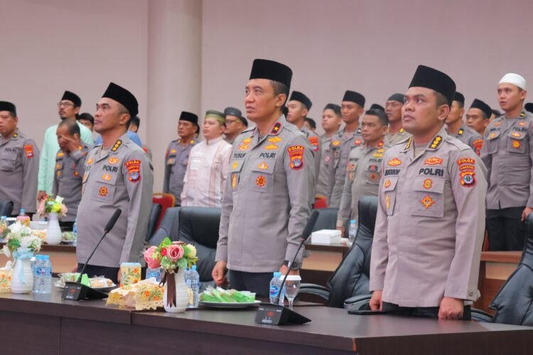 Wakapolda Kaltara Ikuti Binrohtal Bersama Kapolri dan Gus Baha Secara Daring