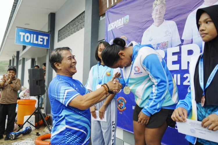 Tutup Kejuaraan Renang, Gubernur Apresiasi Semangat Atlet Kaltara