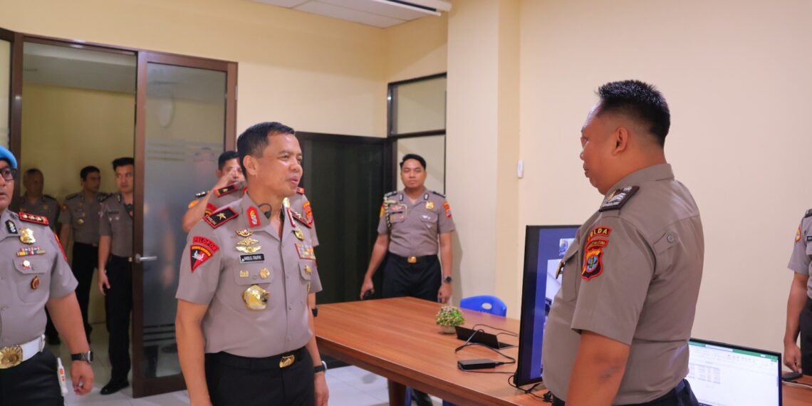 Baru Menjabat, Kapolda Kaltara Tinjau Ruangan Satuan Kerja di Mapolda