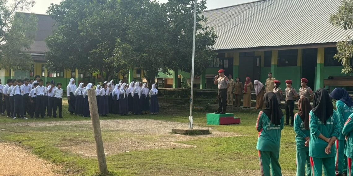 Ditresnarkoba Polda Kaltara Berikan Edukasi Bahaya Narkoba kepada Siswa SMPN 5 Tanjung Selor