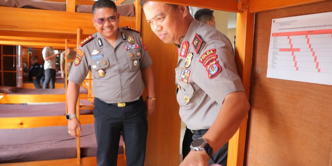 Kapolda Kaltara Sidak Barak Dalmas Ditsamapta, Tekankan Kebersihan dan Kedisiplinan Personel