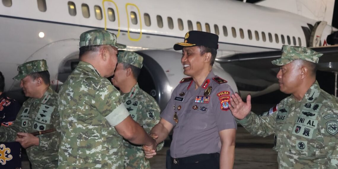 Wakapolda Kaltara Hadiri Penyambutan Wakil Panglima TNI dalam Rangka Kunjungan Kerja di Wilayah Kalimantan Utara