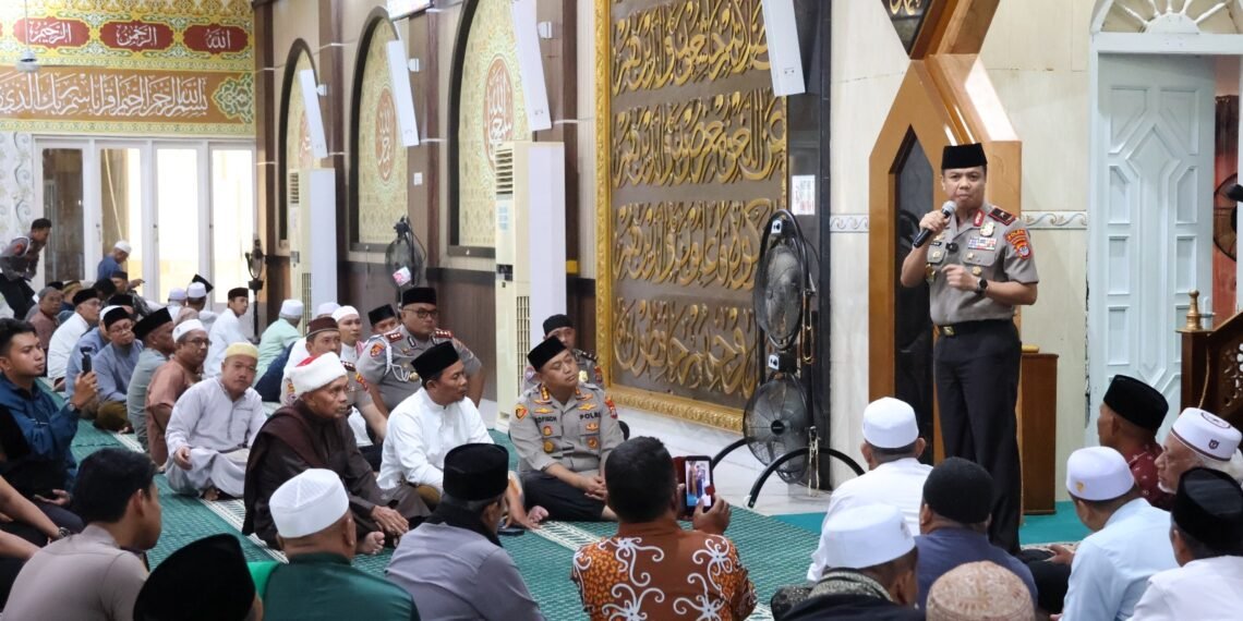 Kaltara Sholat Jumat Keliling di Tanjung Selor, Perkuat Silahturahmi dan Pesan Lawan Narkoba