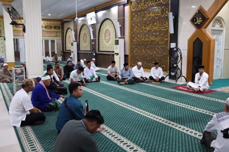 Program Subuh Keliling, Kapolda Kaltara Sapa Jamaah Masjid Agung Istiqomah