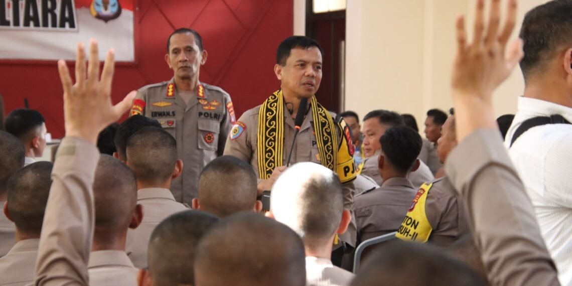 Kapolda Kaltara Kunjungi SPN Polda Kaltara, Berikan Arahan dan Motivasi kepada Siswa