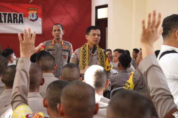 Kapolda Kaltara Kunjungi SPN Polda Kaltara, Berikan Arahan dan Motivasi kepada Siswa
