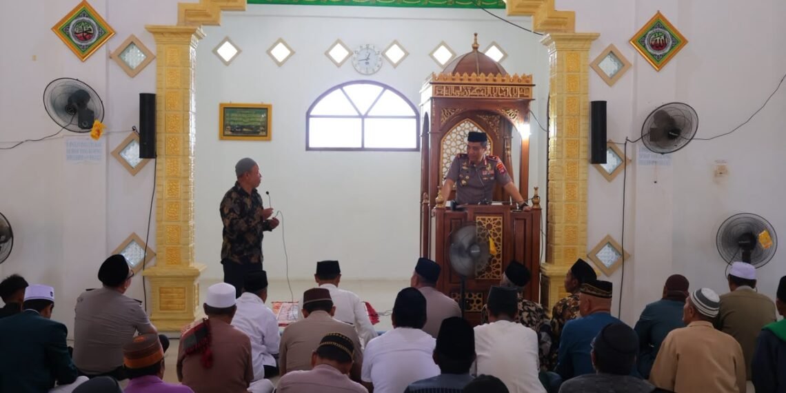 Wakapolda Kaltara Laksanakan Jumat Keliling di Masjid Nurul Fayah, Ajak Masyarakat Bersinergi Jaga Kamtibmas